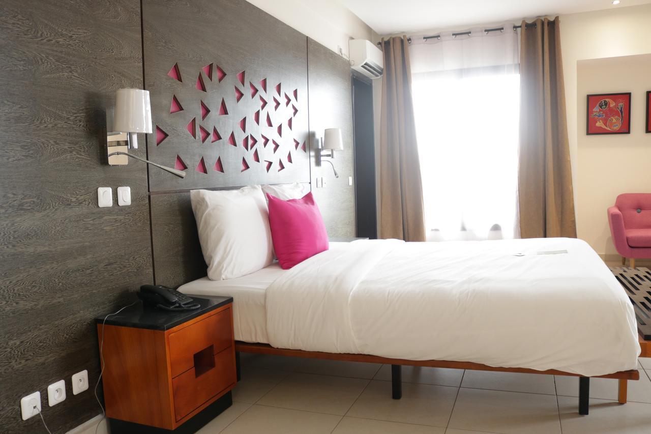 Douala Design Hotel Exterior foto